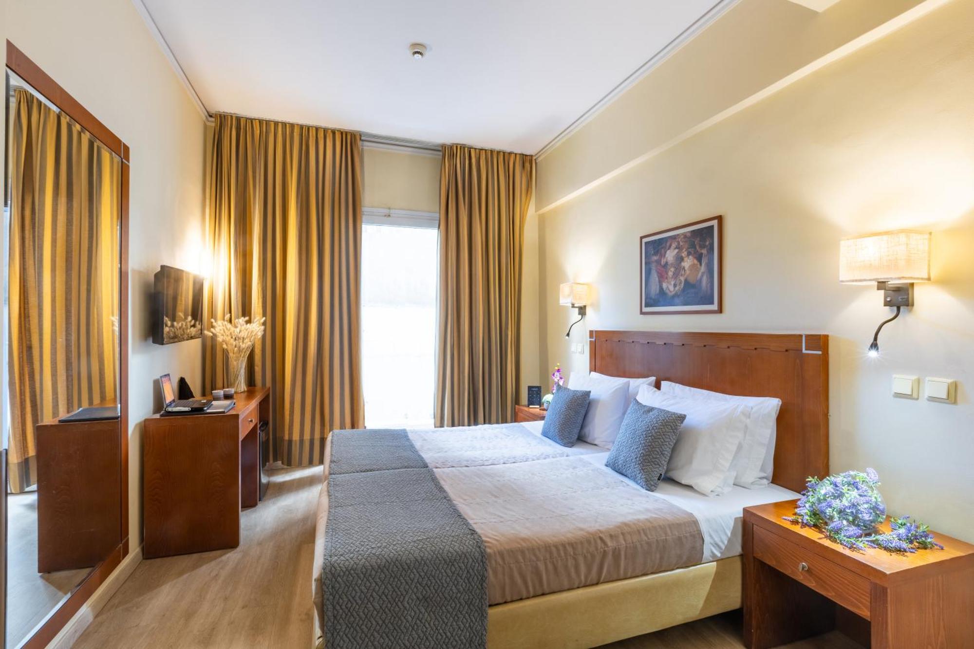 Marina Hotel